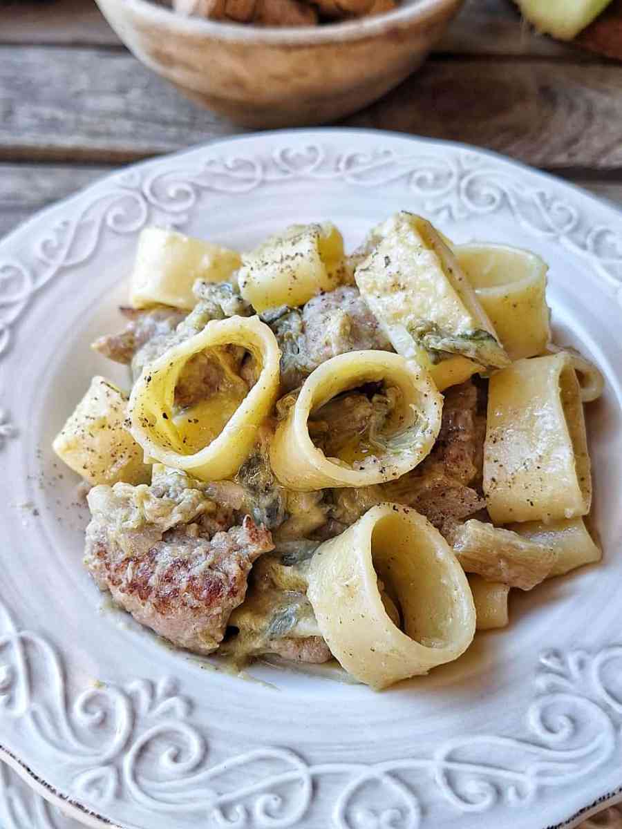 Cardi e calamarata, la vita amara coi&nbsp;sorrisi.