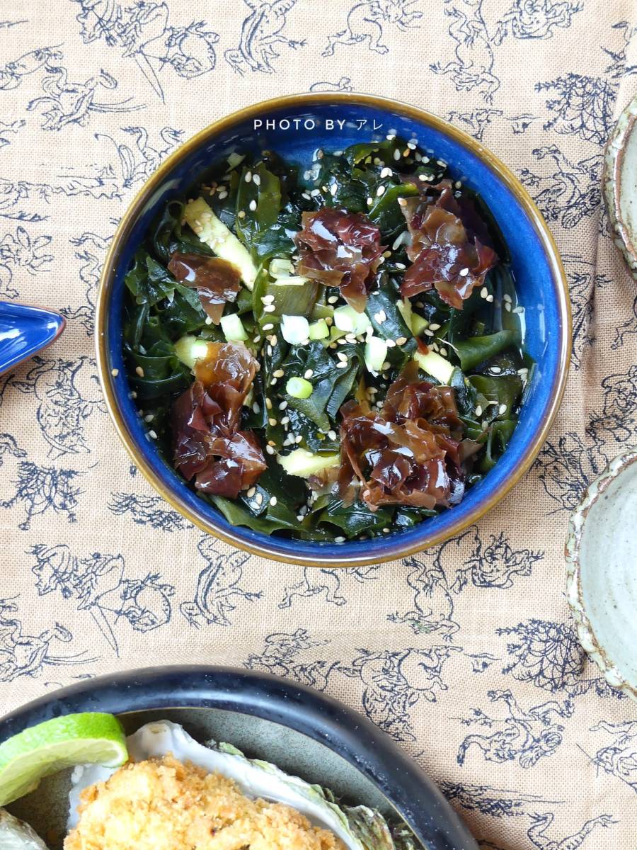 Alghe wakame e alghe Dulse. Giappone e Bretagna si fondono in un antipasto&nbsp;favoloso